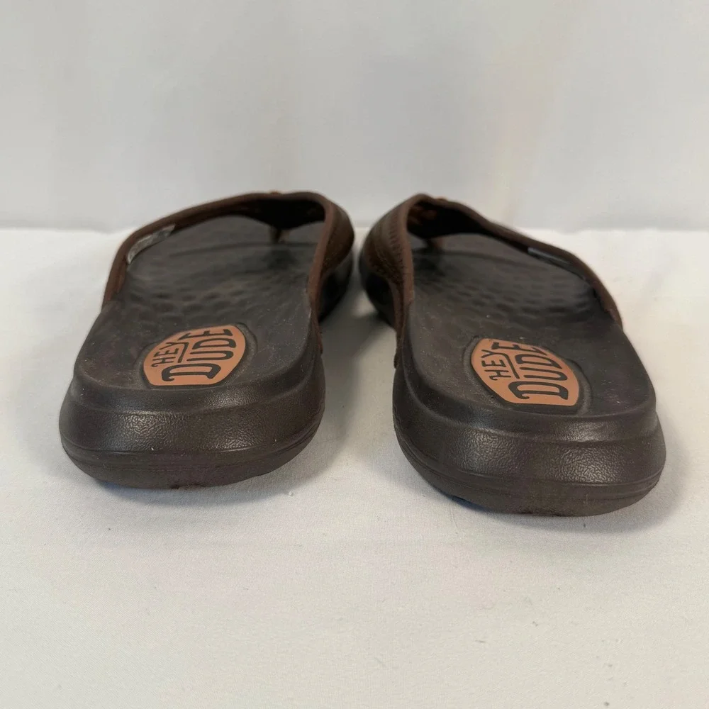 Hey Dude Myers Flip Flops Classic Thong Sandals Mens M8 Brown‎ Leather Strap